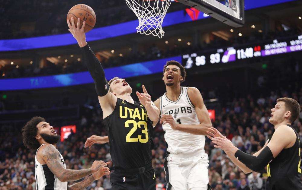 他在锋线的 他在锋线的