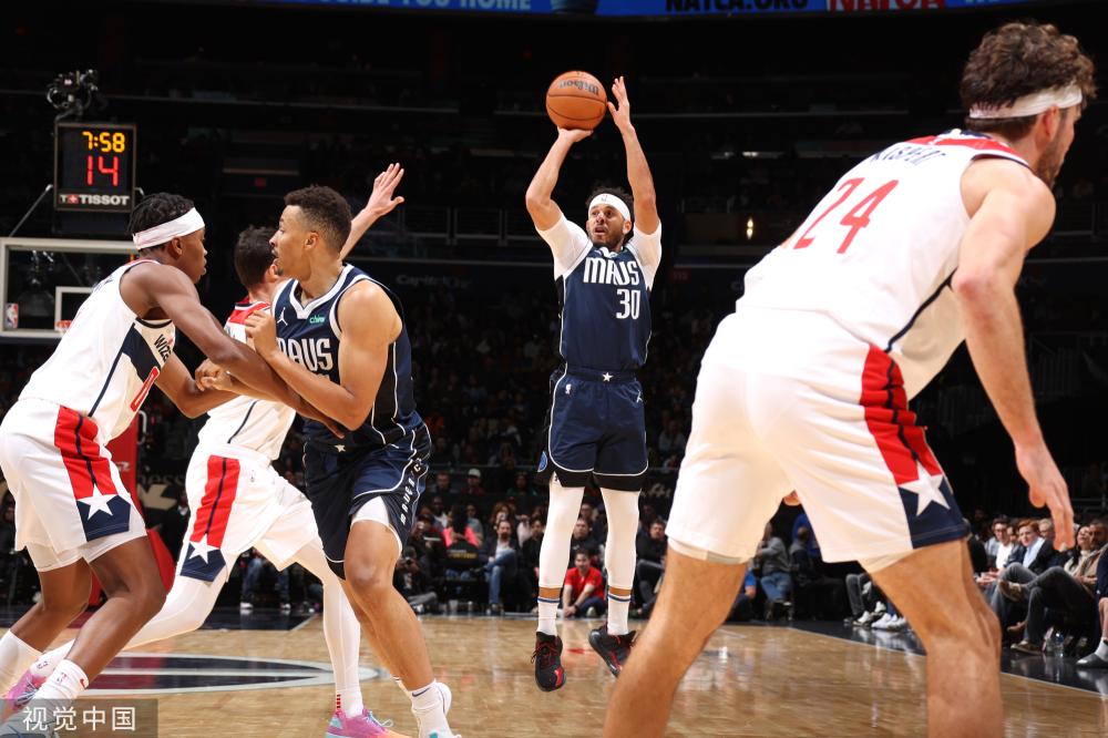 更是他出色 更是他出色